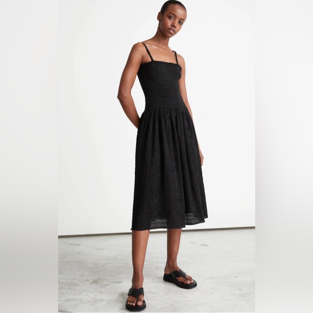 & Other Stories - Smocked Crinkle Midi Dress - Small